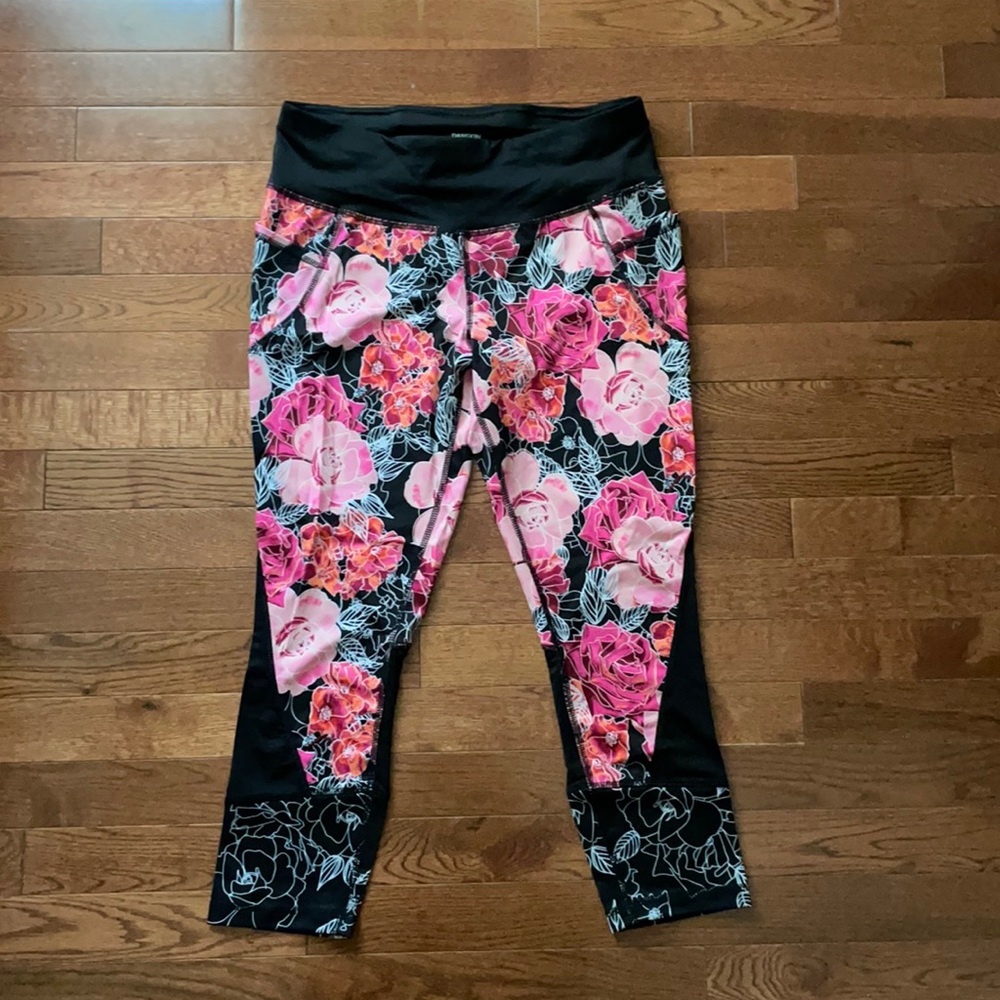 Pink Floral Capri Length Leggings